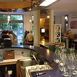 Couleurs Sud Avec Ascenseur Et Restaurant Gare فندق 3*