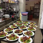 Couleurs Sud Avec Ascenseur Et Restaurant Gare Hotel 3*