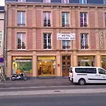 Couleurs Sud Avec Ascenseur Et Restaurant Gare Hotel 3*
