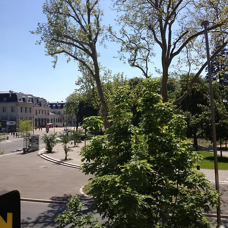 Hotel Couleurs Sud 46 Chambres Avec Ascenseur Et Restaurant Centre Ville-Gare Charleville-Mezieres Charleville-Mezieres