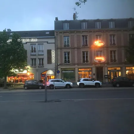Hotel Hotel Couleurs Sud 46 Chambres Avec Ascenseur Et Restaurant Centre Ville-Gare Charleville-Mezieres 3*