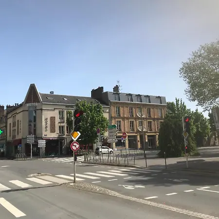 Hotel Couleurs Sud 46 Chambres Avec Ascenseur Et Restaurant Centre Ville-Gare Charleville-Mezieres Hotel Charleville-Mezieres