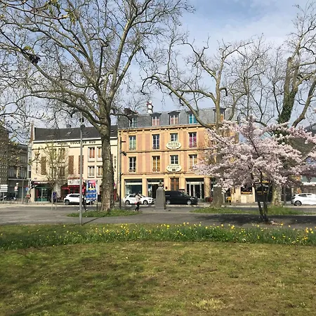 Couleurs Sud Centre-ville Gare 3* Charleville-Mezieres