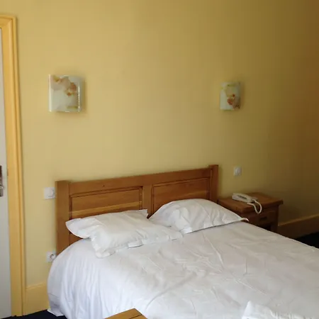 Hotel Couleurs Sud 46 Chambres Avec Ascenseur Et Restaurant Centre Ville-Gare Charleville-Mezieres Hotel 3*