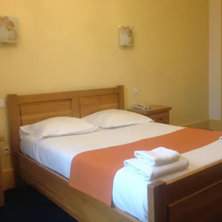 Hotel Couleurs Sud 46 Chambres Avec Ascenseur Et Restaurant Centre Ville-Gare Charleville-Mezieres Hotel 3*