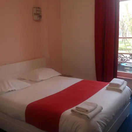 Hotel Couleurs Sud 46 Chambres Avec Ascenseur Et Restaurant Centre Ville-Gare Charleville-Mezieres 3* Charleville-Mezieres