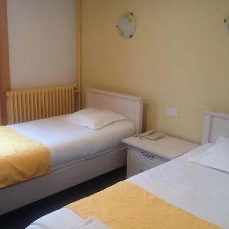 Hotel Couleurs Sud 46 Chambres Avec Ascenseur Et Restaurant Centre Ville-Gare Charleville-Mezieres Charleville-Mezieres