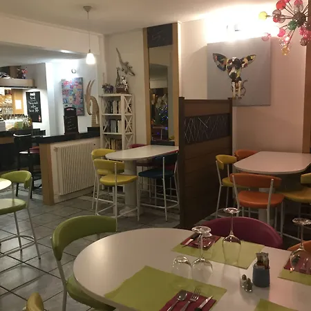 Hotel Couleurs Sud 46 Chambres Avec Ascenseur Et Restaurant Centre Ville-Gare Charleville-Mezieres
