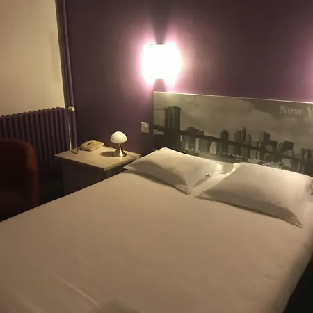 Hotel Couleurs Sud 46 Chambres Avec Ascenseur Et Restaurant Centre Ville-Gare Charleville-Mezieres 3* Charleville-Mezieres