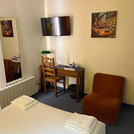 Hotel Couleurs Sud 46 Chambres Avec Ascenseur Et Restaurant Centre Ville-Gare Charleville-Mezieres