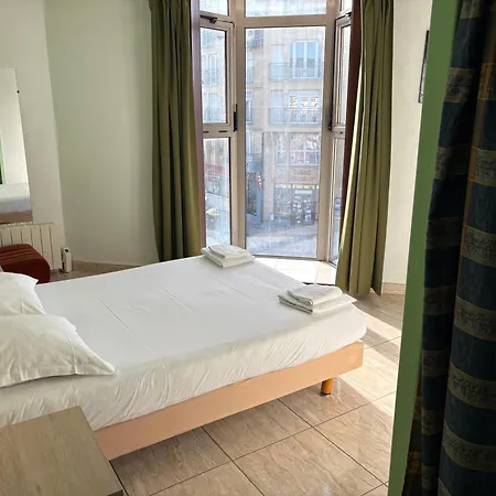 Hotel Couleurs Sud 46 Chambres Avec Ascenseur Et Restaurant Centre Ville-Gare Charleville-Mezieres Hotel Charleville-Mezieres