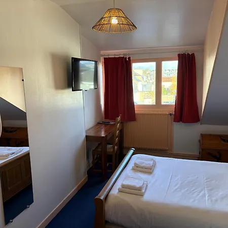 Hotel Couleurs Sud 46 Chambres Avec Ascenseur Et Restaurant Centre Ville-Gare Charleville-Mezieres 3* Charleville-Mezieres