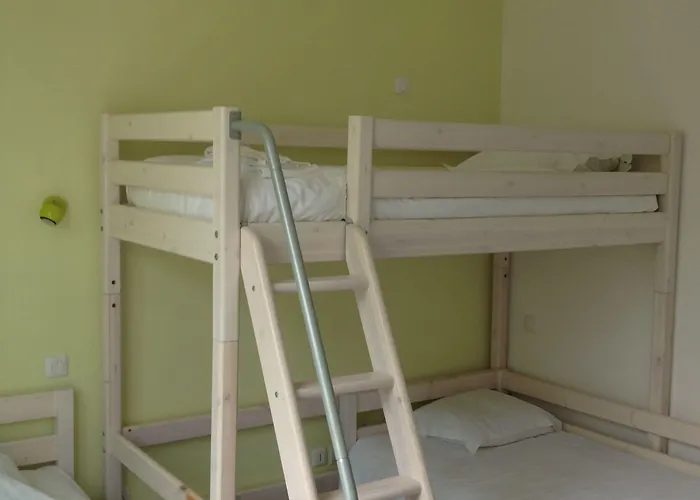 Couleurs Sud Centre-ville Gare 3* Charleville-Mézières