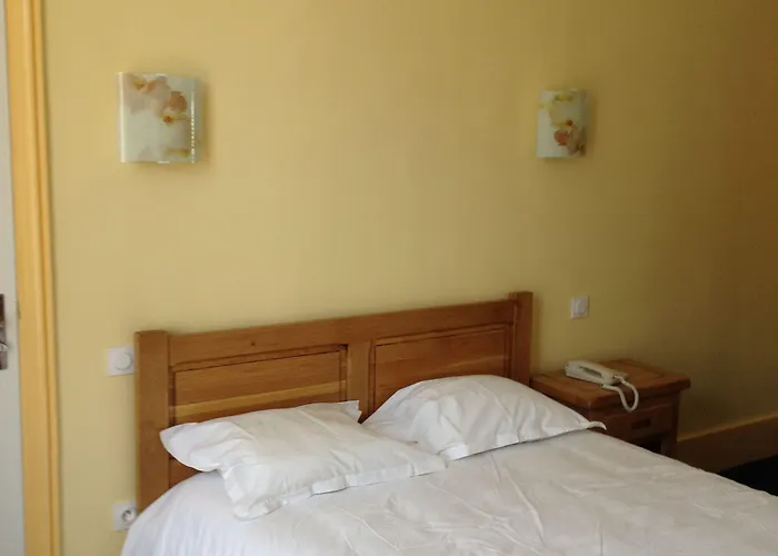 Couleurs Sud Centre-ville Gare מלון 3*