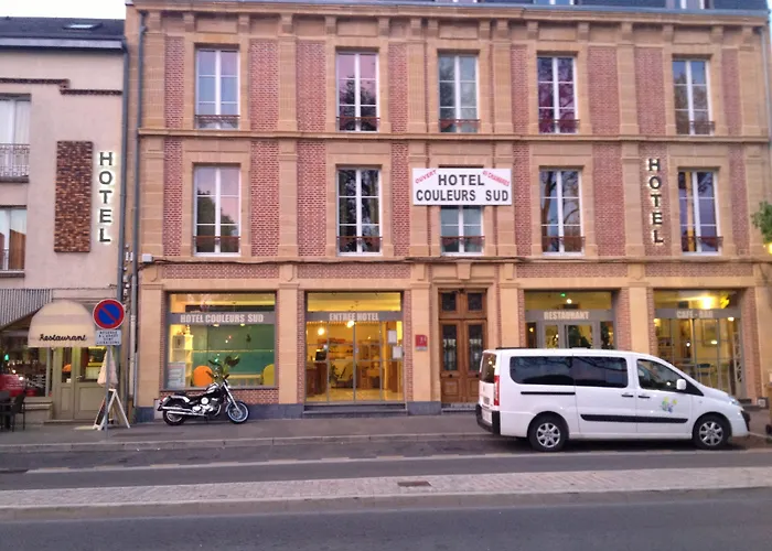 Couleurs Sud Centre-ville Gare מלון 3*