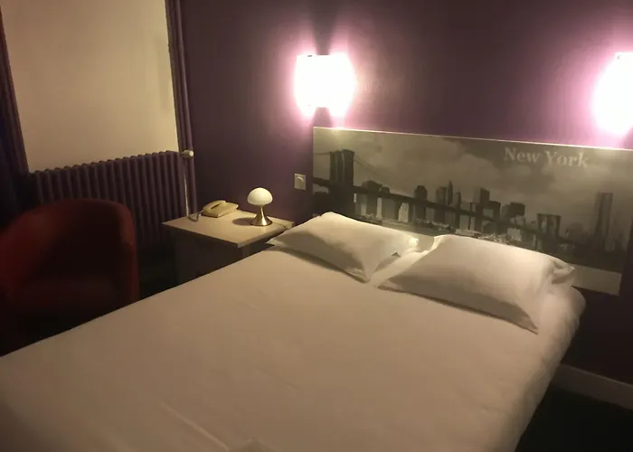 Couleurs Sud Centre-ville Gare Charleville-mézières 3* Charleville-Mézières